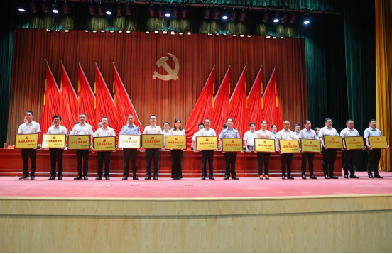 喜讯|如皋市交通产业upay钱包官网获如皋市委多项表彰！